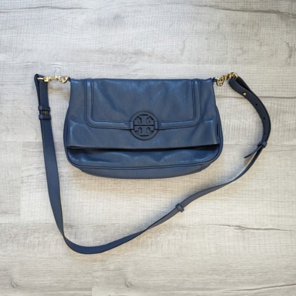 Tory Burch Amanda Crossbody - Picture 2 of 9